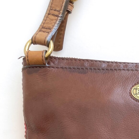 Fossil Explorer Leather Crossbody Bag - Picture 14 of 15